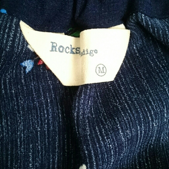 NWOT Rocks & Indigo boho top with bell sleeves - Picture 4 of 6